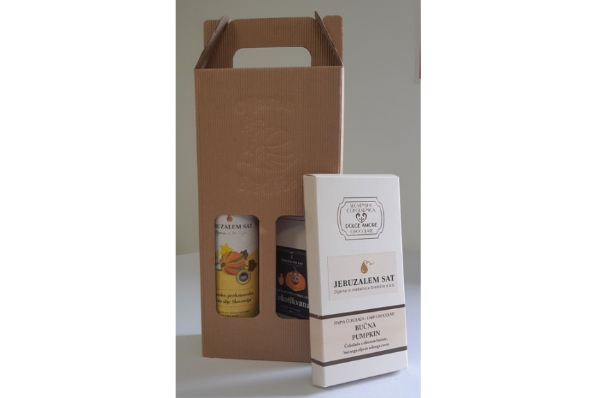 Gift set with pumpkin chocolate
